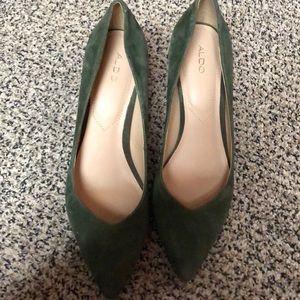 Aldo Suede olive green heels 8.5